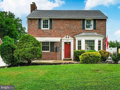 208 Stanton Rd, HAVERTOWN, PA, 19083-2903 | Card Image