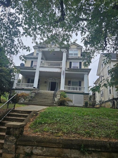 1415 3rd St Sw, Roanoke, VA, 24016-5245 | Card Image