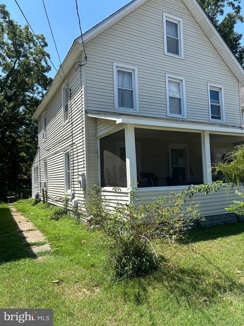228 W 8th St, LAUREL, DE, 19956-1944 | Card Image