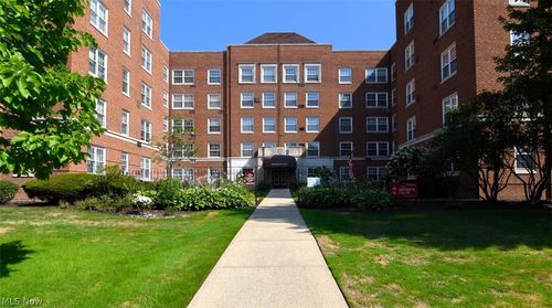 508-19201 Van Aken Blvd, Shaker Heights, OH, 44122-3528 | Card Image
