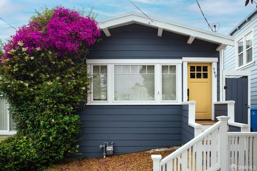 760 Paris St, San Francisco, CA, 94112-3502 | Card Image