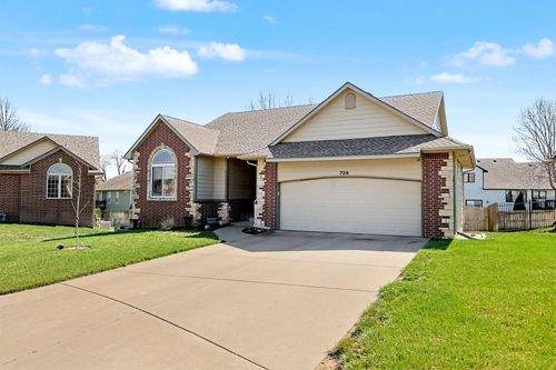 728 N Timberleaf Cir, Derby, KS, 67037 | Card Image