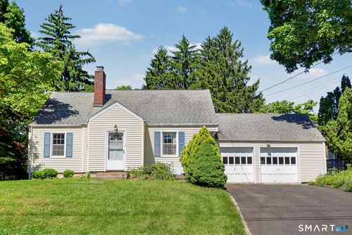 10 Koger Road, Trumbull, CT, 06611 | Card Image