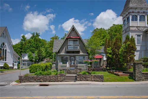 94 Main St, Stamford, NY, 12167-1139 | Card Image