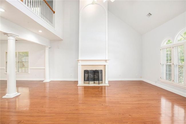 4505 Lakefield Bnd, House other with 4 bedrooms, 3 bathrooms and 2 parking in Berkeley Lake GA | Image 9