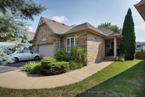 852 Silversmith St, London, ON, N6H5T4 | Card Image
