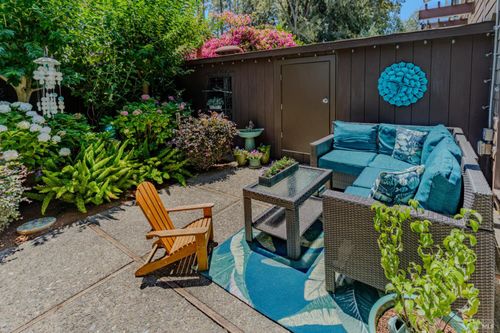 112 Surrey Ln, San Rafael, CA, 94903-3227 | Card Image