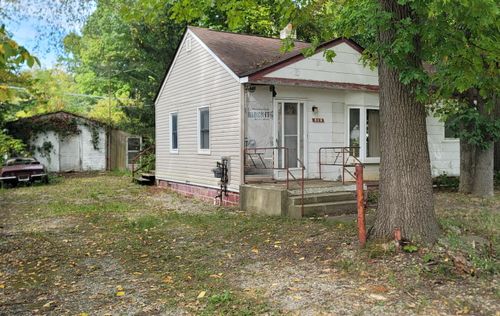 519 E Glass Rd, Ortonville, MI, 48462-8879 | Card Image