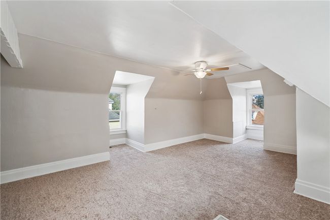 1565 Cumberland St, House other with 4 bedrooms, 2 bathrooms and 2 parking in Crafton PA | Image 23