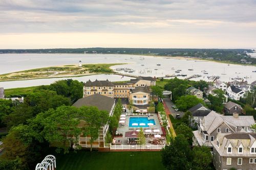 96-131 N Water St, Edgartown, MA, 02539-8016 | Card Image