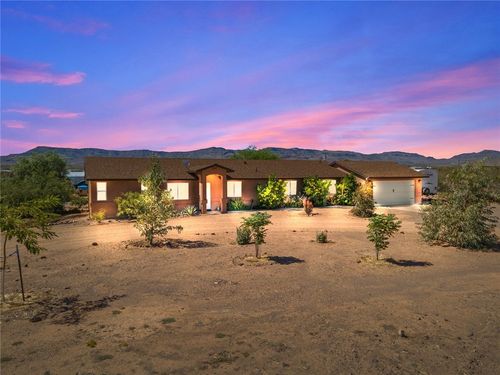 4141 N Dragoon Rd, Golden Valley, AZ, 86413-9141 | Card Image