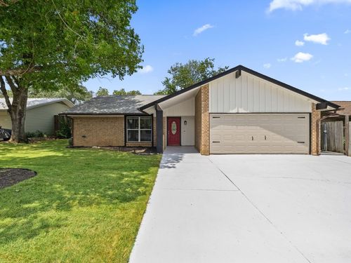 7004 Twisted Oaks Dr, Austin, TX, 78745-5227 | Card Image