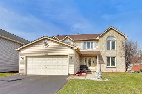 1075 Longford Rd, Bartlett, IL, 60103-1918 | Card Image