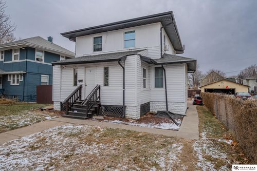 2119 Lothrop St, Omaha, NE, 68110-1930 | Card Image