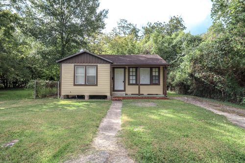 3051 W Crockett St, Beaumont, TX, 77701-3917 | Card Image