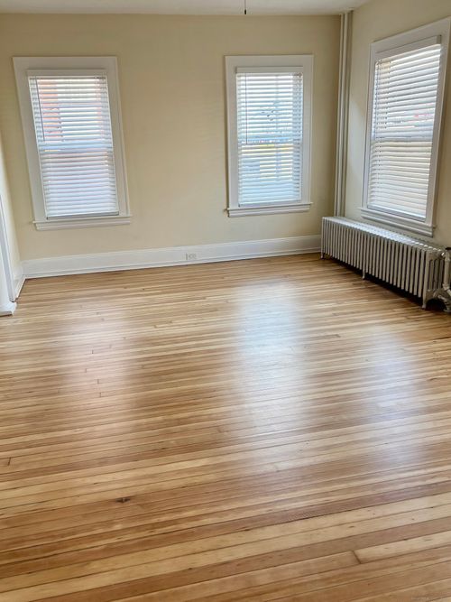 129 Post Rd, Fairfield, CT, 06824-6217 | Card Image