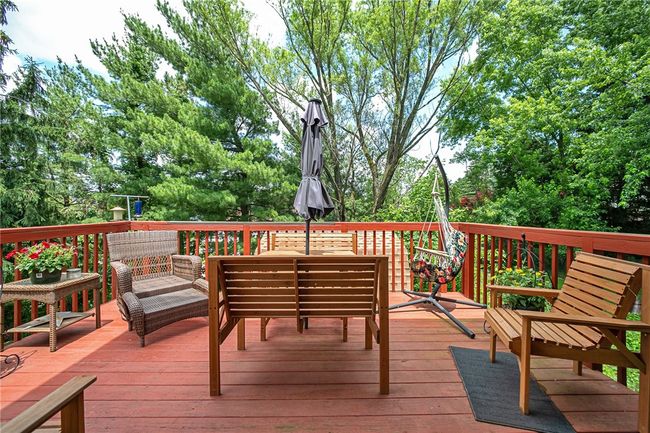 301 Holland Ct, Townhouse with 2 bedrooms, 2 bathrooms and 1 parking in Coraopolis PA | Image 29