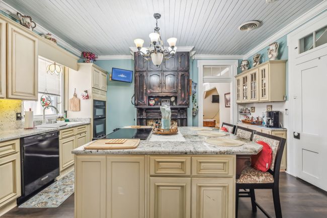 427 N Spring St, House other with 4 bedrooms, 3 bathrooms and 7 parking in Mc Minnville TN | Image 12
