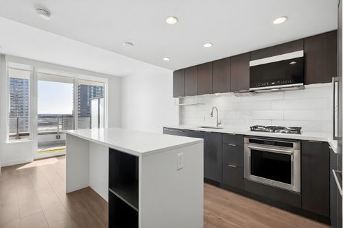 1909-8189 Cambie St, Vancouver, BC, V6P0G6 | Card Image