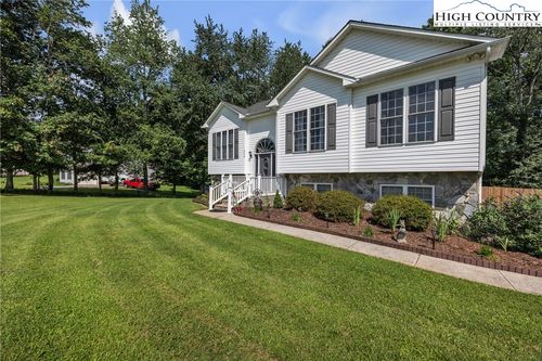 354 Shingle Gap Rd, Purlear, NC, 28665-9209 | Card Image