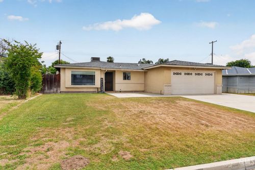 5904 Webb Way, Bakersfield, CA, 93307 | Card Image