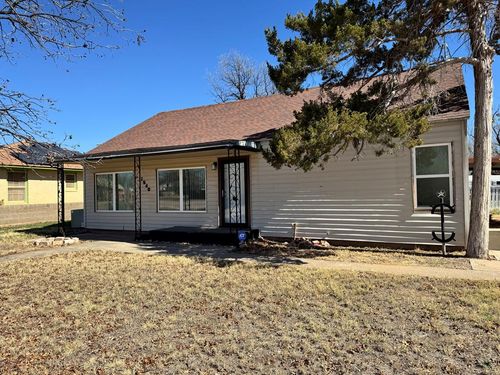 1540 Hickory St, Colorado City, TX, 79512-4609 | Card Image
