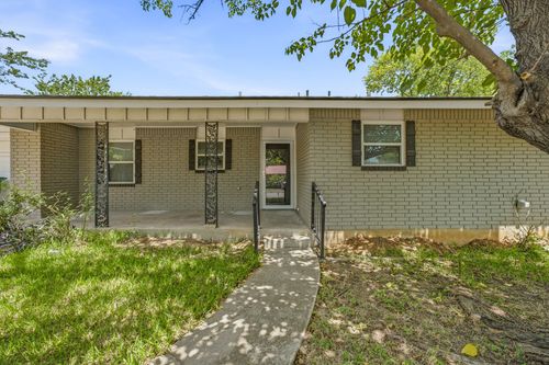 1085 W Park St, Stephenville, TX, 76401-2457 | Card Image