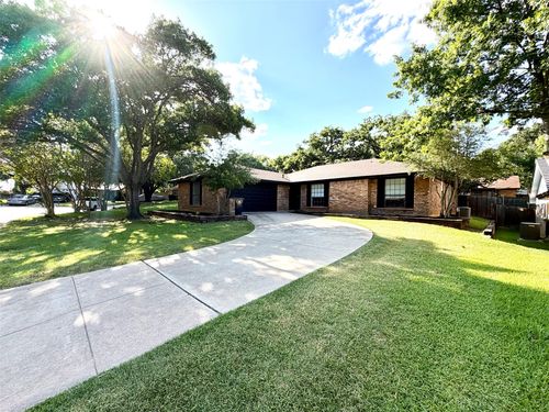 5717 Stage Line Ct, Arlington, TX, 76017-1144 | Card Image