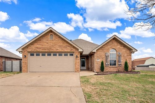 581 Tamarron Dr, Centerton, AR, 72719-8978 | Card Image