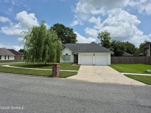 208 Rushmore Ln, Youngsville, LA, 70592-5429 | Card Image