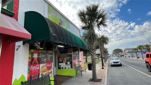 111 Howard St W, Live Oak, FL, 32064-2301 | Card Image