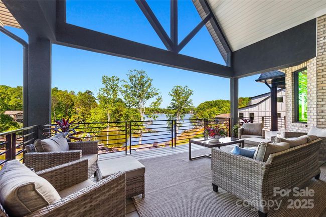 385 Squirrel Ln, House other with 5 bedrooms, 8 bathrooms and null parking in Lake Wylie SC | Image 21