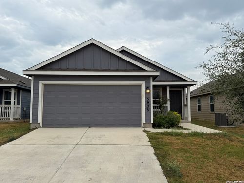 5938 Antonio Pl, Seguin, TX, 78155-3253 | Card Image