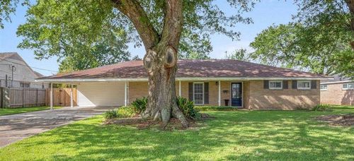 1111 Jefferson Dr, Lake Charles, LA, 70605-5545 | Card Image