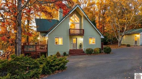 244 Arlington Ct, Eddyville, KY, 42038-8572 | Card Image