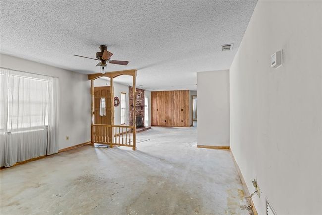 6030 Se 85 Th Loop, House other with 3 bedrooms, 2 bathrooms and null parking in TRENTON FL | Image 7