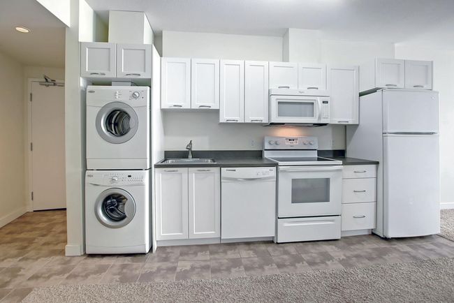 401 - 3820 Brentwood Road Nw, Condo with 2 bedrooms, 1 bathrooms and 1 parking in Calgary AB | Image 6