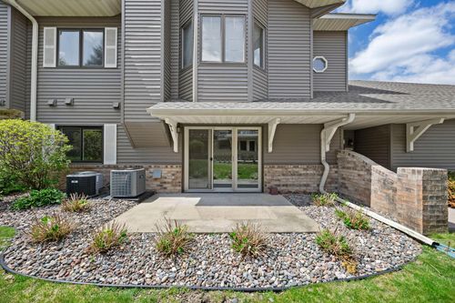 12605 Sherwood Pl, Minnetonka, MN, 55305-2432 | Card Image
