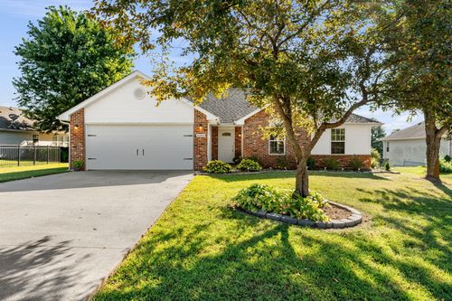 6200 N Water Cress Cir, Columbia, MO, 65202-7214 | Card Image