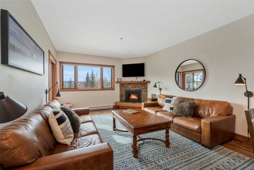 212-2200 Apres Ski Way, Steamboat Springs, CO, 80487-9001 | Card Image