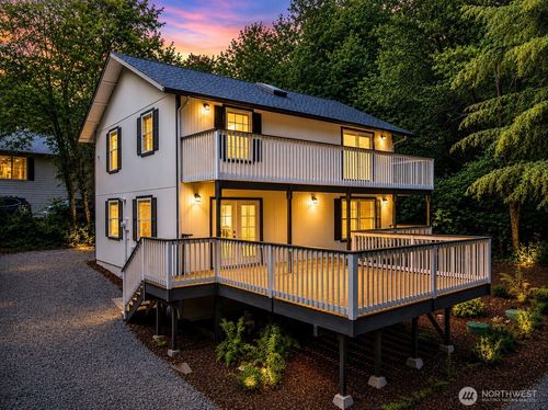 7605 Ne Hidden Cove Rd, Bainbridge Island, WA, 98110-1101 | Card Image