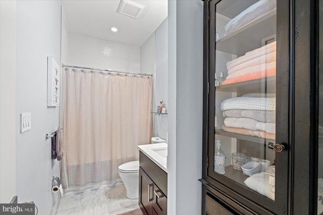 APT-8 - 610 Newton Pl Nw, Condo with 2 bedrooms, 2 bathrooms and null parking in WASHINGTON DC | Image 20