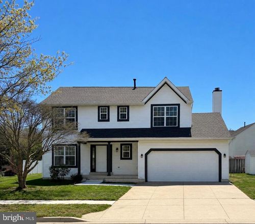 8403 Branchwood Cir, CLINTON, MD, 20735-2163 | Card Image
