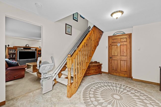 210 Thompson Rd, House other with 3 bedrooms, 2 bathrooms and 6 parking in Keene ON | Image 36