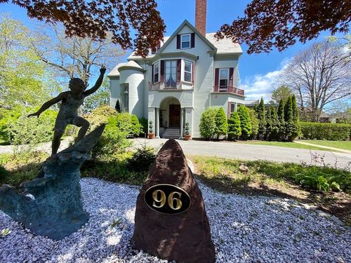 6-96 Rhode Island Ave, Newport, RI, 02840-3368 | Card Image