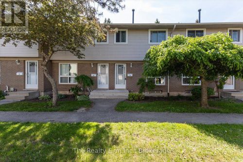 33-88 Avonwood Dr, Stratford, ON, N4Z1B3 | Card Image