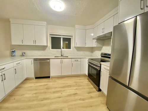 832 Habgood St, White Rock, BC, V4B4W3 | Card Image