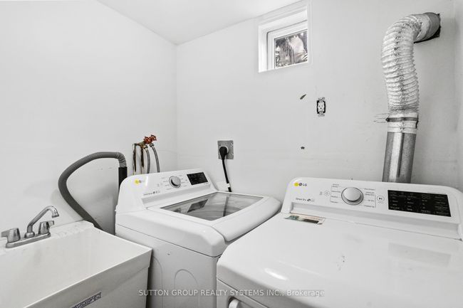 732 Royal York Rd, House other with 7 bedrooms, 4 bathrooms and 4 parking in Etobicoke ON | Image 47