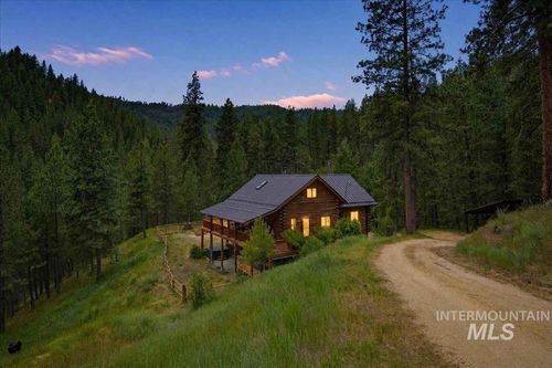 31 Meadow Ln, Boise, ID, 83716-3275 | Card Image