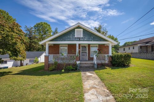 521 Praley St Sw, Valdese, NC, 28690-2714 | Card Image